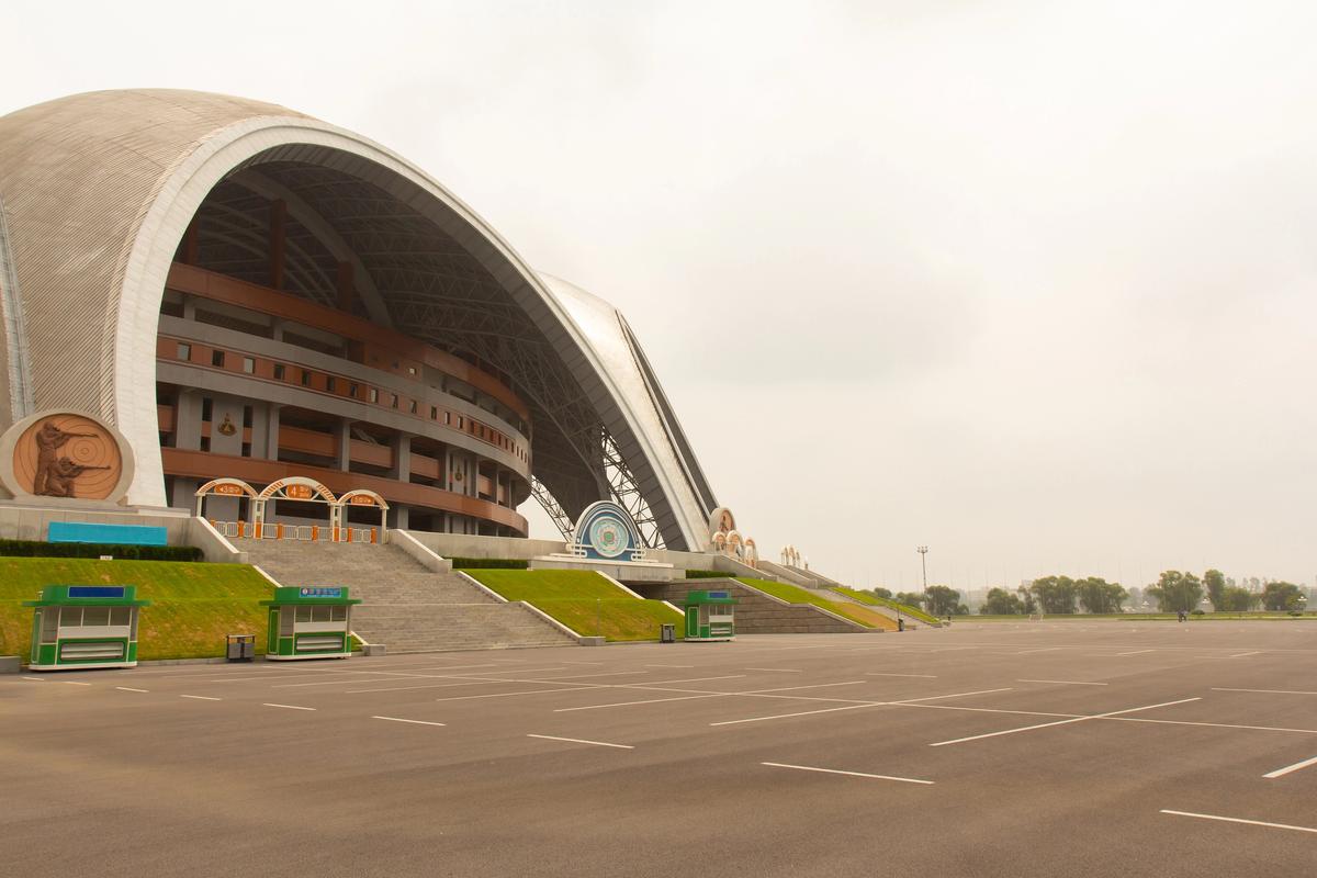 Imagini IREALE din al doilea cel mai mare stadion de pe glob » Mastodontul din Coreea de Nord este „casa” manifestațiilor propagandiste ale sistemului represiv