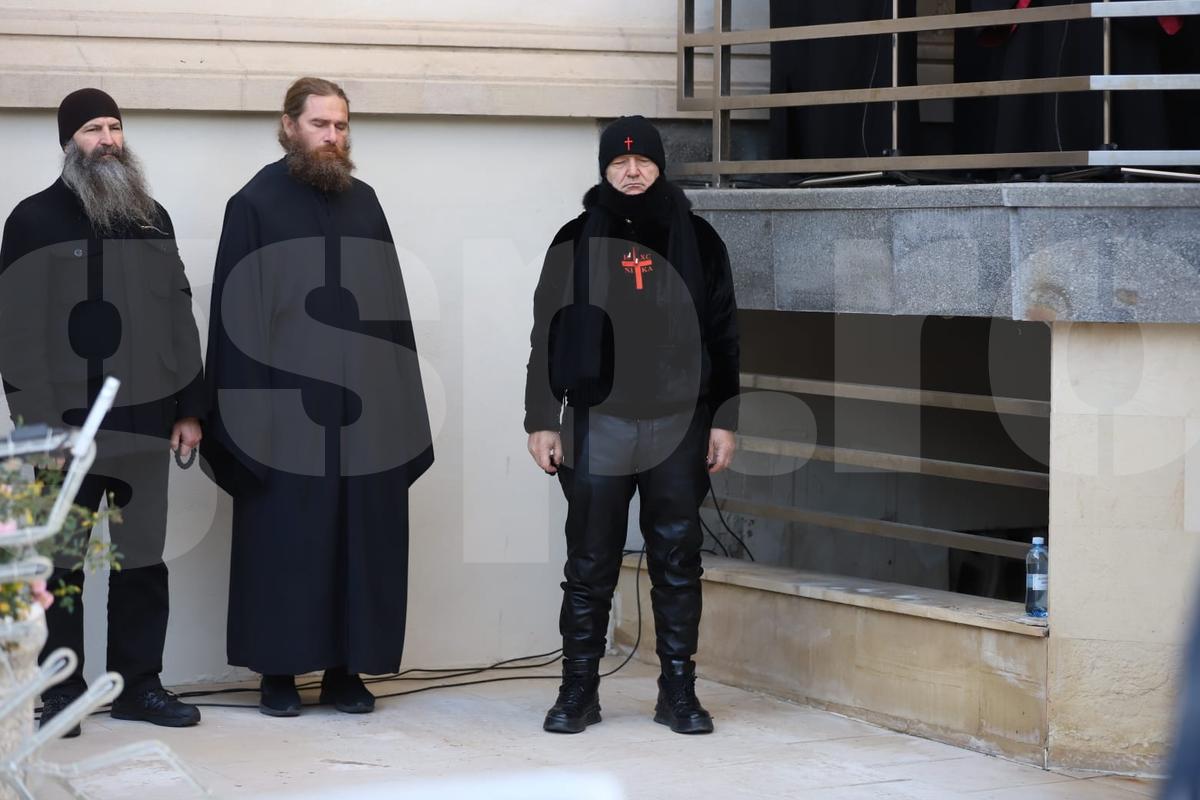 Gigi Becali la Catedrala Patriarhală - 6 ianuarie
