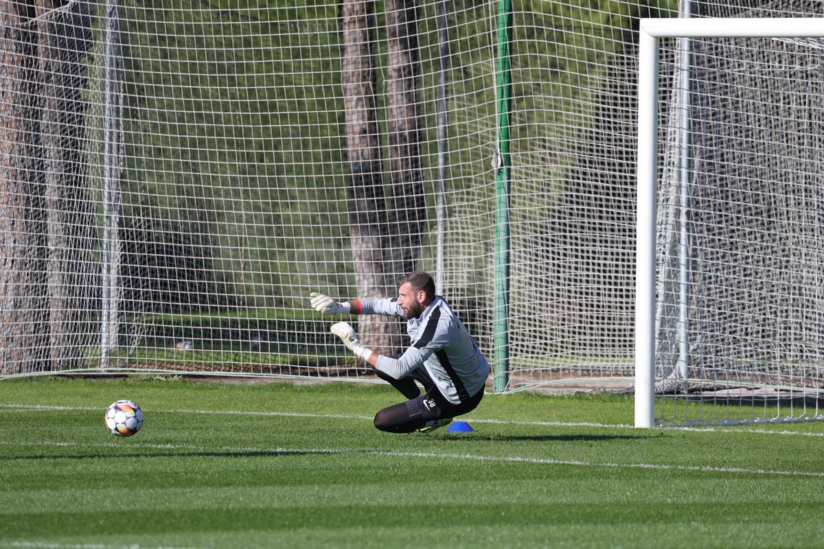 Juri Cisotti a făcut cunoștință cu metodele lui Neubert: „Tempo, Juri, tempo” » Cum a decurs primul antrenament făcut de FCSB în Antalya + Cine a lipsit
