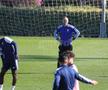 Antrenament fără „principal” » FC Botoșani îl așteaptă pe Leo Grozavu momit cu 10.000 de euro pe lună!