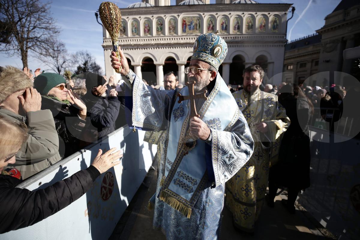 Gigi Becali nu mai poate cânta la Catedrala Patriarhală din București » Intervenția Patriarhului Daniel și reacția finanțatorului de la FCSB