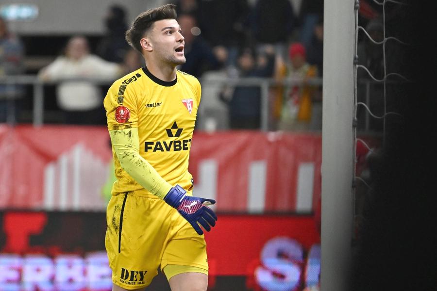 Robert Popa/ Foto: Imago Jucător din Superliga, dat afară după ce a intrat în conflict cu antrenorul: „A pus capac”