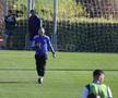 Antrenament fără „principal” » FC Botoșani îl așteaptă pe Leo Grozavu momit cu 10.000 de euro pe lună!