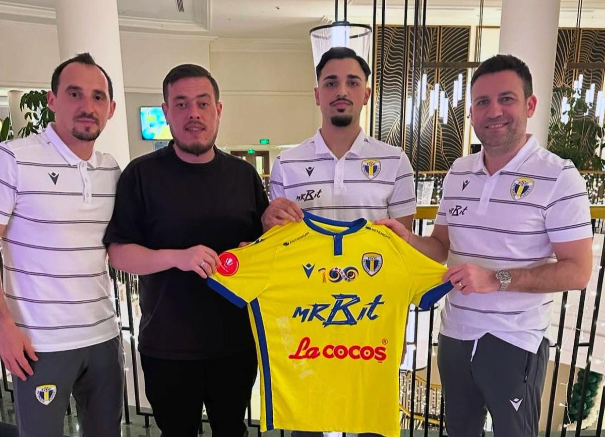 „Bine ai venit” » Petrolul și-a prezentat al doilea transfer al iernii! A semnat până în 2026