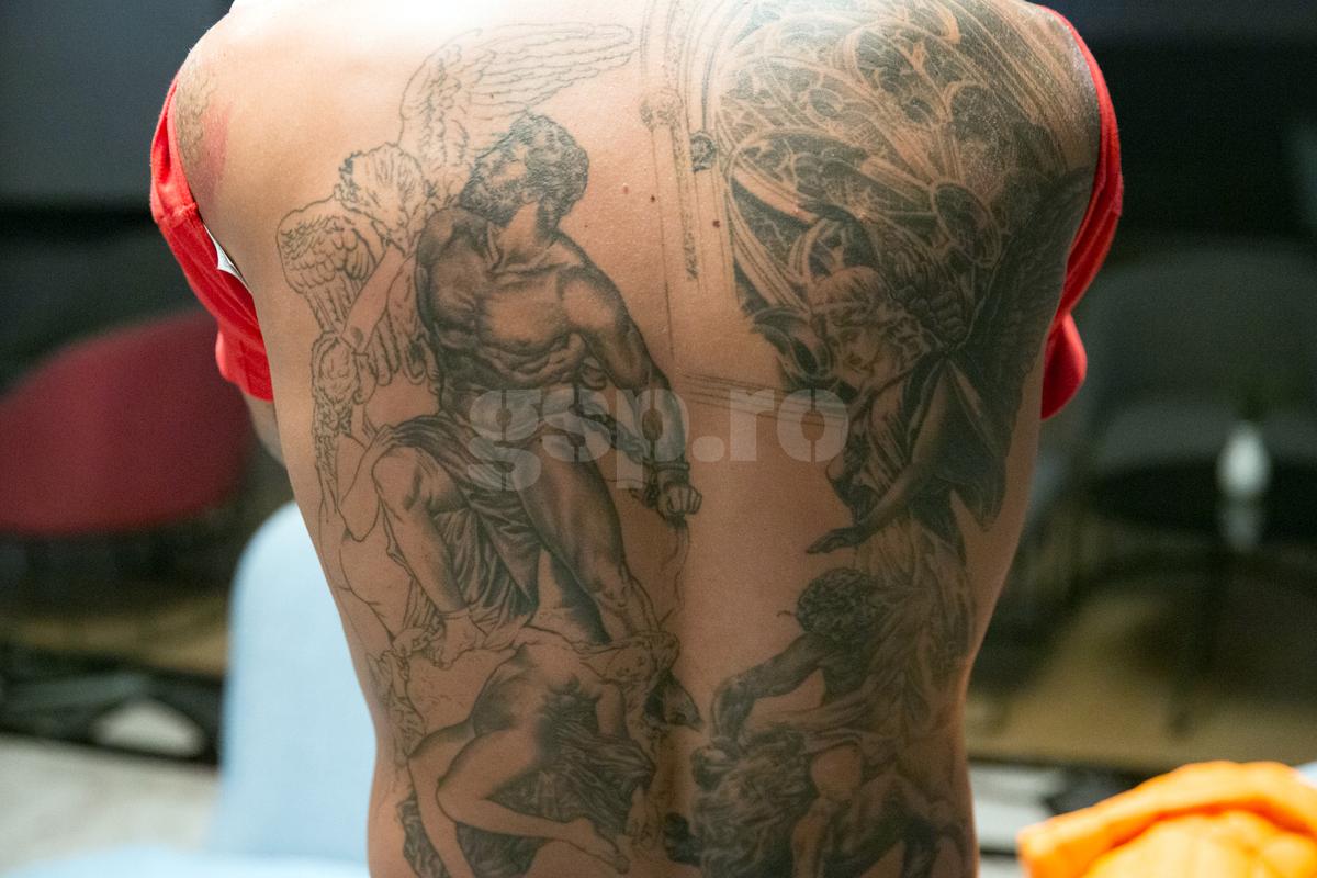 Cel mai tatuat jucător din Liga 1: „Corpul meu e o operă de artă!” + Ce alimente consumă și cum i-au schimbat copiii viața
