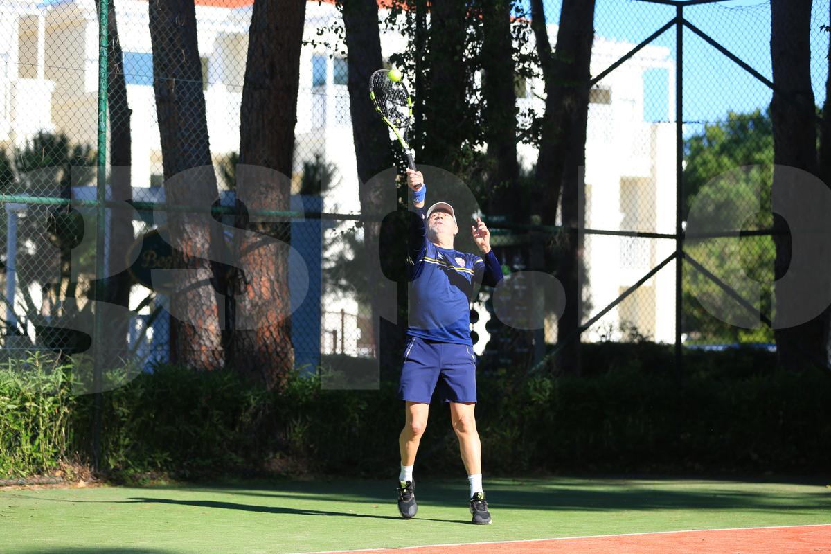 Valeriu Iftime joacă tenis în Antalya