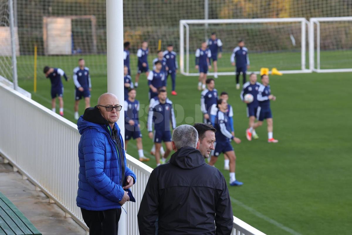 Leo Grozavu, la antrenamentul lui FC Botoșani
