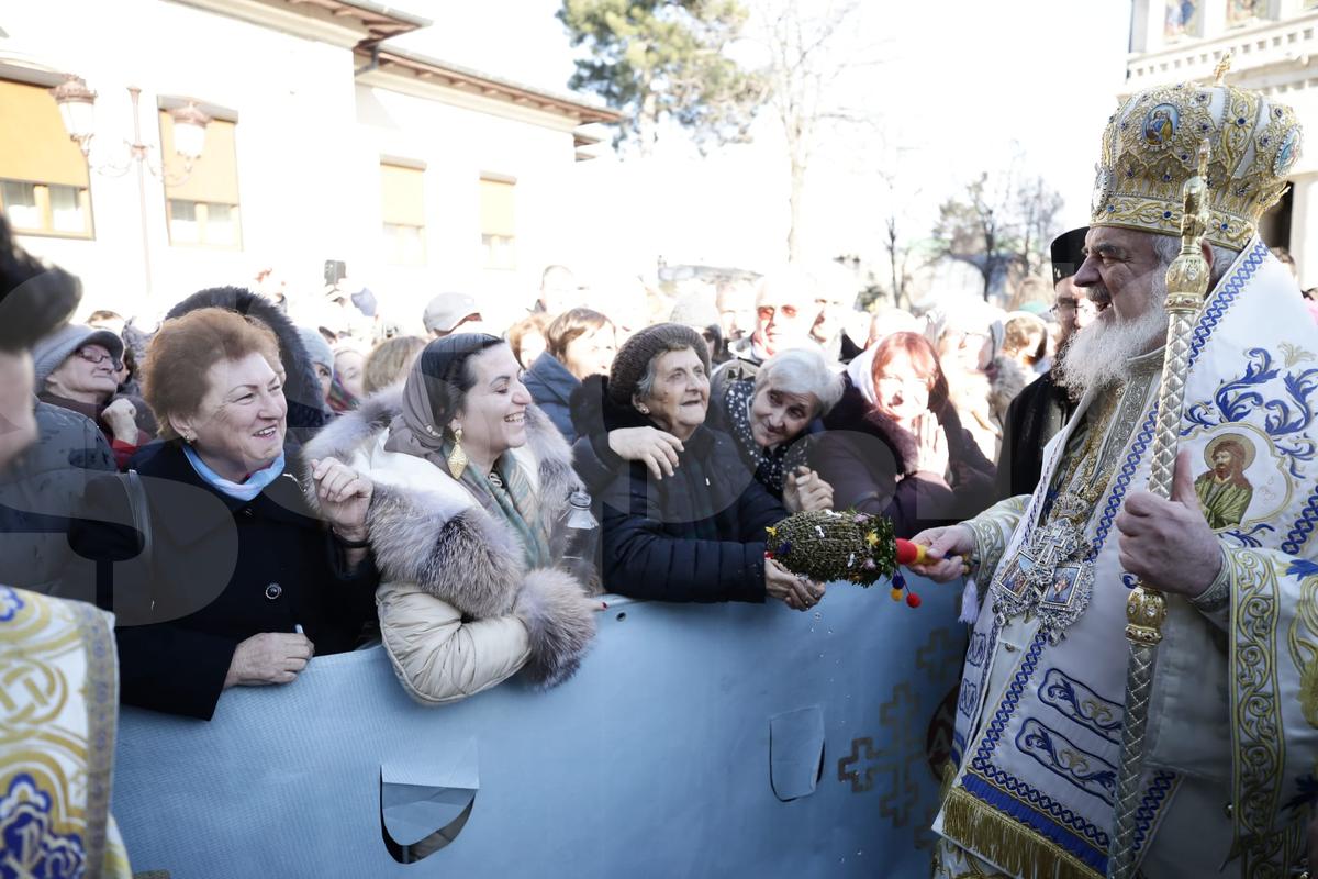 Gigi Becali la Catedrala Patriarhală - 6 ianuarie