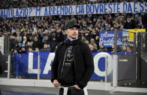 Fanii Romei nu l-au iertat pe Ștefan Radu » Episodul curios de la Dinamo, transpus în scenografie la Derby della Capitale