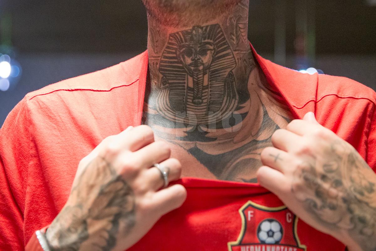 Cel mai tatuat jucător din Liga 1: „Corpul meu e o operă de artă!” + Ce alimente consumă și cum i-au schimbat copiii viața