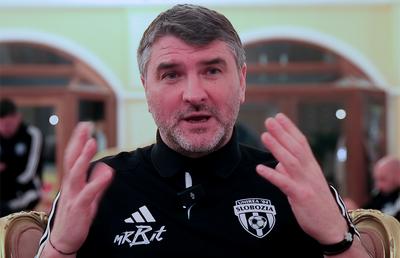 Adrian Mihalcea, interviu altfel despre inteligența artificială, călătorii în timp și cel mai greu moment din carieră: „Dacă făceam pasul ăla, eram în picaj!”
