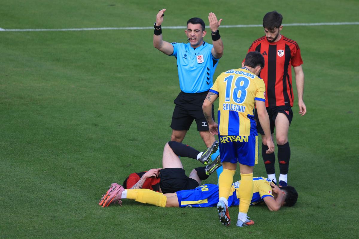 Două goluri în Petrolul - Gaziantep » Neagoe s-a enervat la primul amical al „lupilor”, împotriva lui Sorescu și Maxim