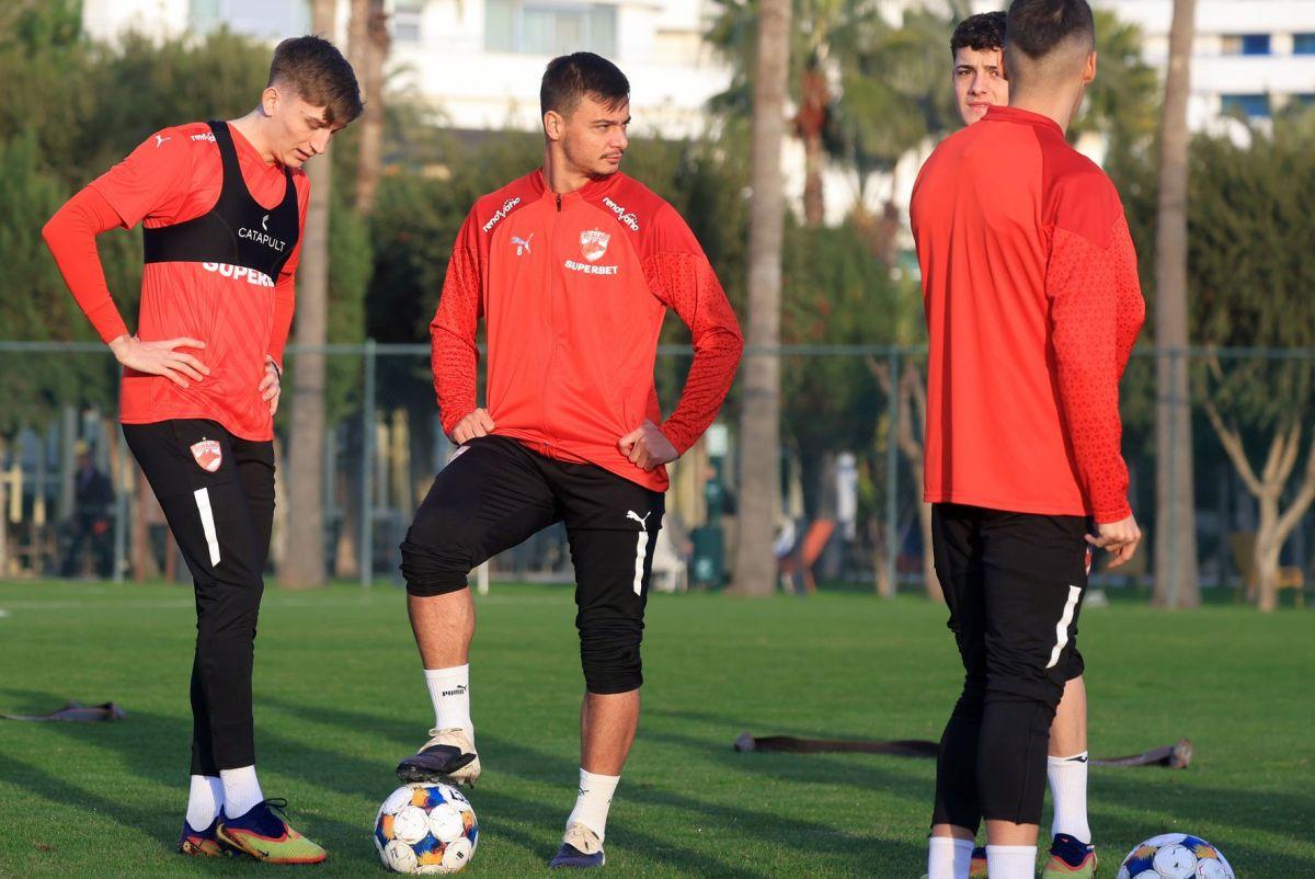 Valentin Țicu încă nu e la 100% » Când va putea juca singurul transfer din iarnă al lui Dinamo
