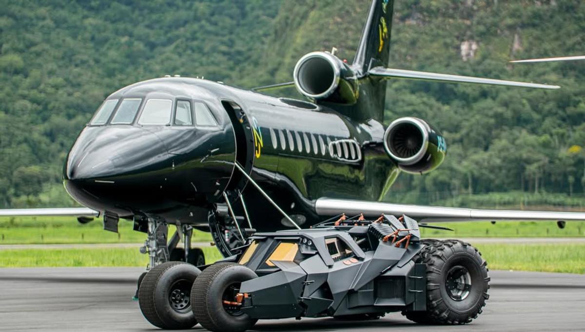 Direct din filmele cu Batman » Neymar și-a prezentat colecția evaluată la 57 de milioane de euro
