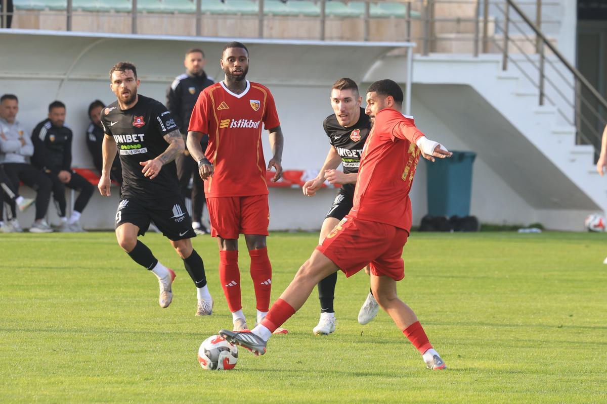 Hermannstadt - Kayserispor, meci nul la primul test din Antalya al băieților lui Dorinel Munteanu