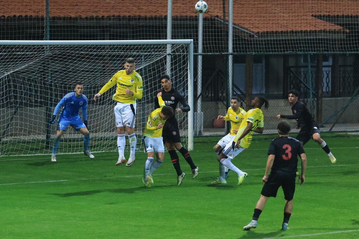 U Cluj - Fatih Karagumrük 1-2