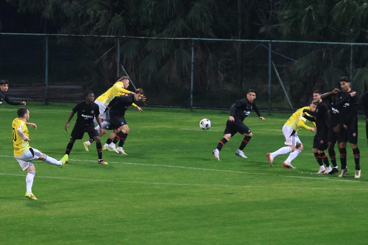 U Cluj - Fatih Karagumrük 1-2