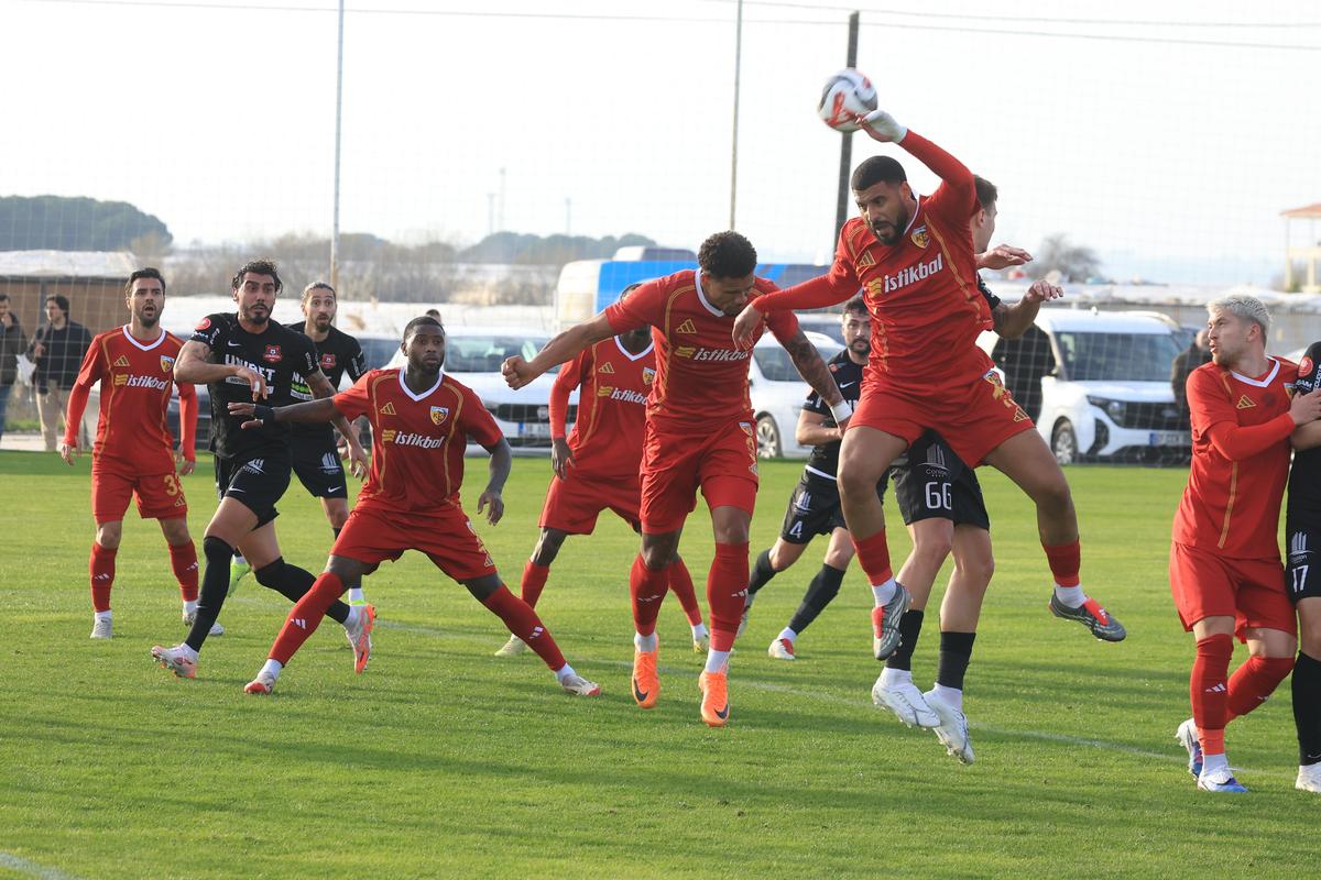 Hermannstadt - Kayserispor, meci nul la primul test din Antalya al băieților lui Dorinel Munteanu