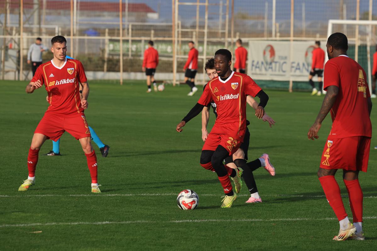Hermannstadt - Kayserispor, meci nul la primul test din Antalya al băieților lui Dorinel Munteanu