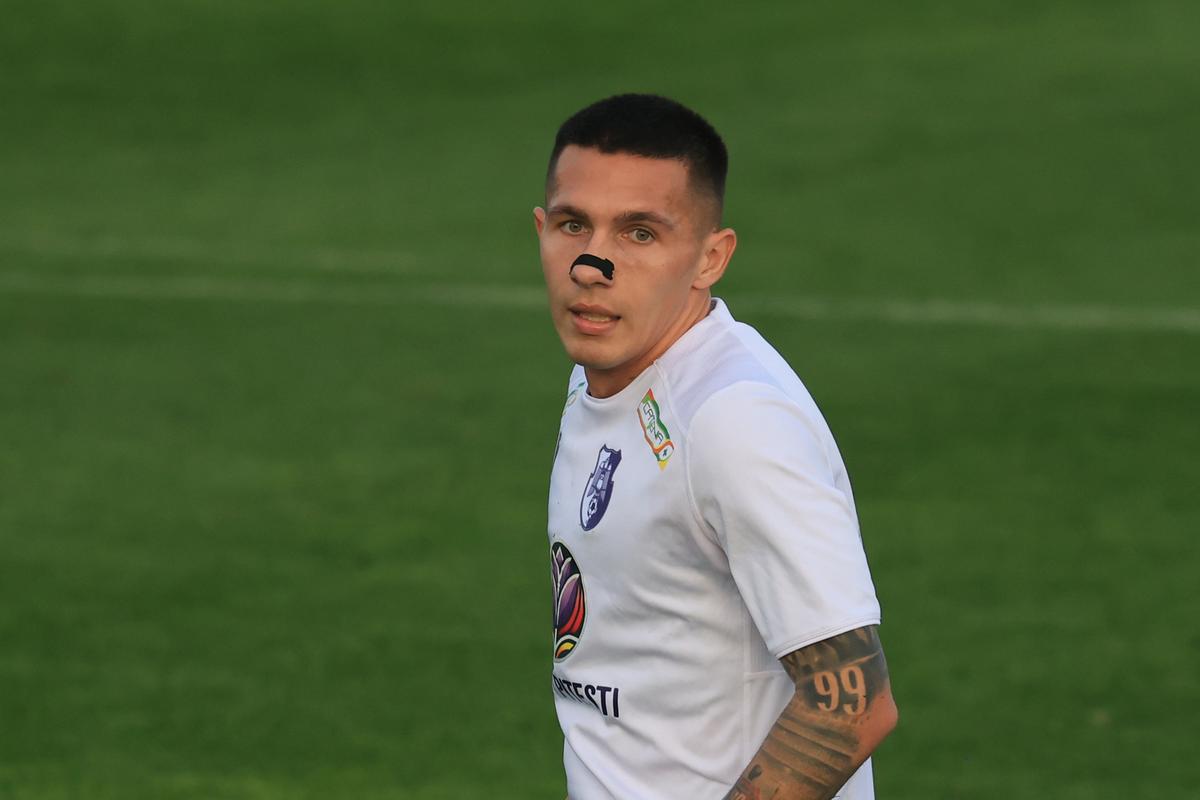 3 schimbări făcute de atacantul revelației din Superligă: „Prima dată m-a luat amețeala”