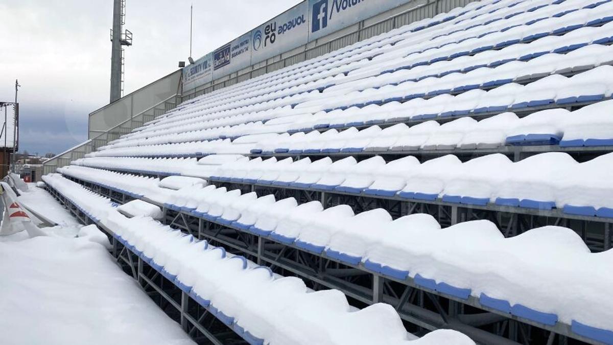 EXCLUSIV VIDEO + FOTO UPDATE Se lucrează din greu la stadionul din Voluntari » Gazonul e gata de meci