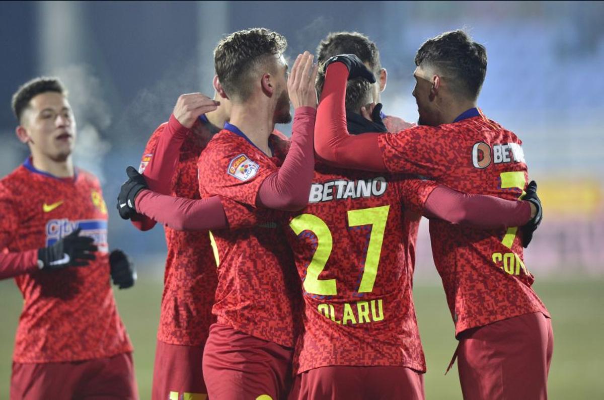 FCSB // Gigi Becali a transferat 6 jucători dintr-o lovitură » EXCLUSIV Toate cifrele afacerii