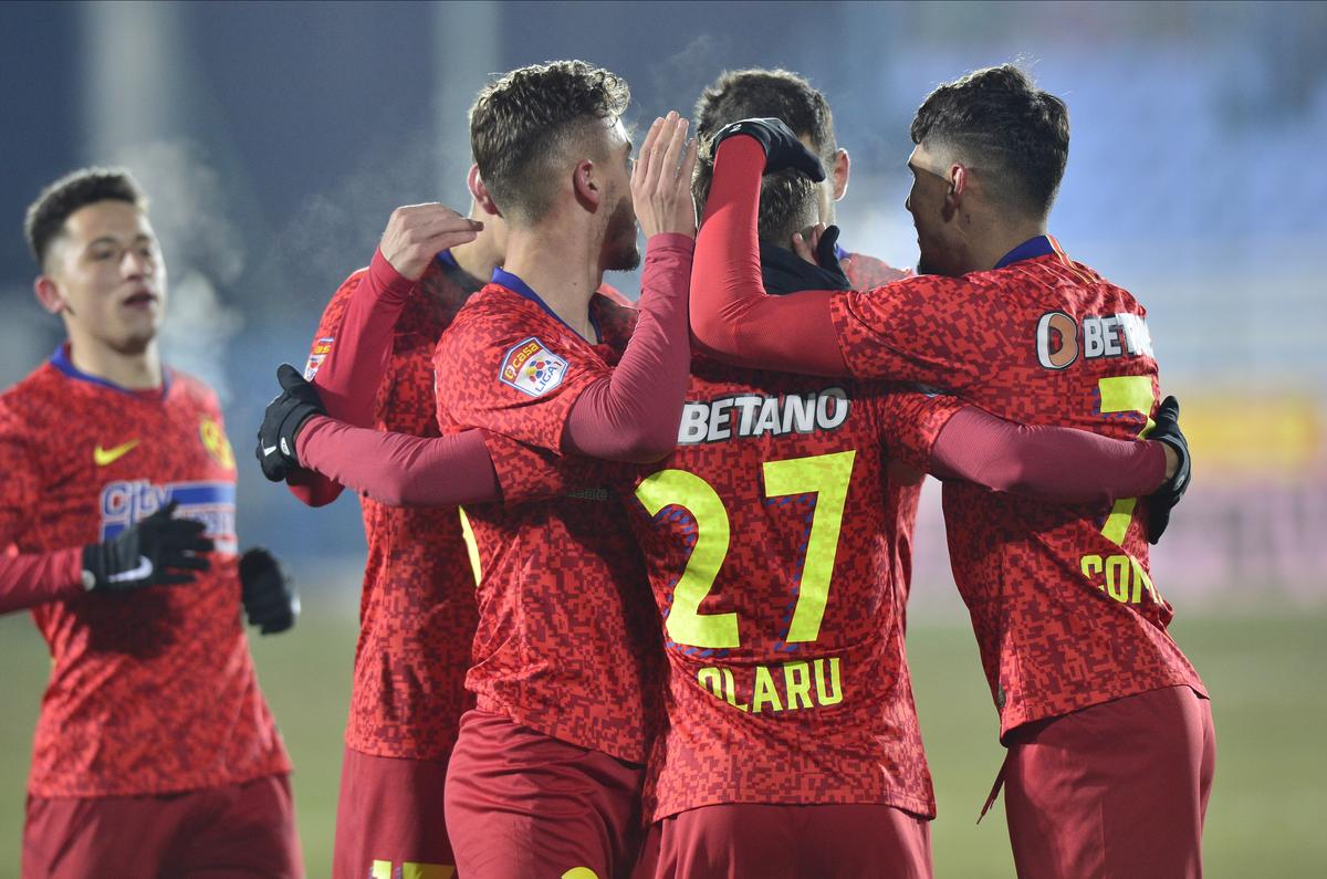 FCSB // Gigi Becali a transferat 6 jucători dintr-o lovitură » EXCLUSIV Toate cifrele afacerii