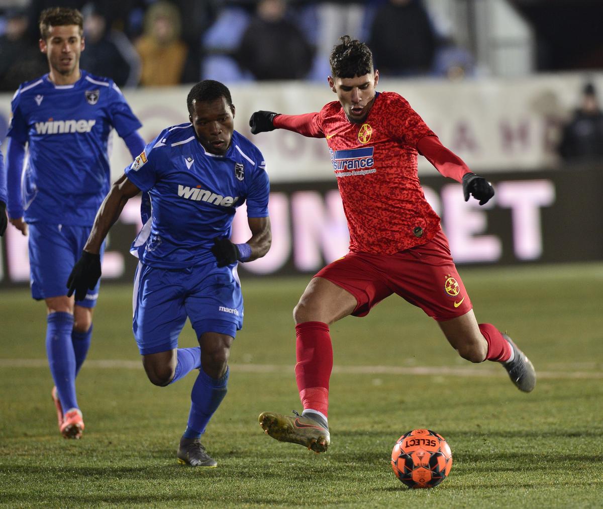 VOLUNTARI - FCSB 1-2 // NOTE GSP Darius Olaru și Florinel Coman au salvat-o pe FCSB » Cine a fost „repetentul” din echipa lui Vintilă