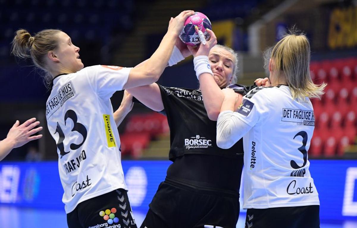 CSM București - Team Esbjerg 28-26 » CSM București, salvată de Jelena Grubisici, portarul care se retrage în vară!