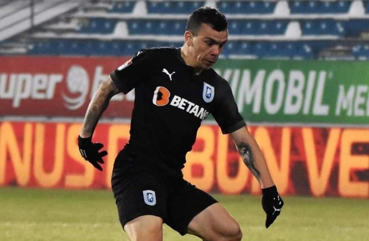 FOTO. Dan Nistor, show la interviu! Cum arată piciorul mijlocașului: „Am glezna cât capul meu!” + „Nu l-am căutat pe Google pe noul antrenor, ce rost avea?”