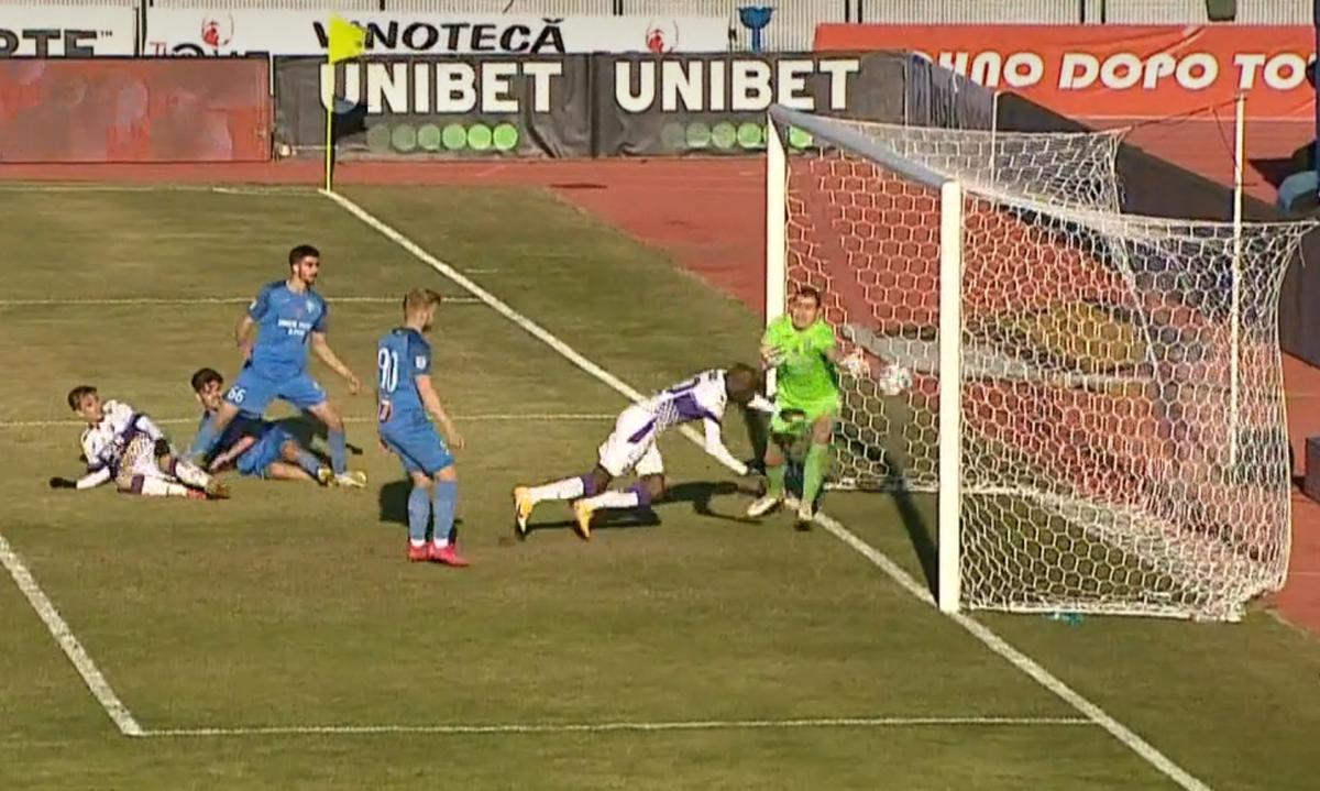 Golul lui Kehinde Fatai în FC Argeș - Academica Clinceni