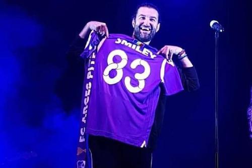 Smiley, 38 de ani, unul dintre cei mai cunoscuți artiști români, e fan FC Argeș. Născut în Pitești, cântărețul a povestit o întâmplare din copilărie legată de clubul din Trivale.