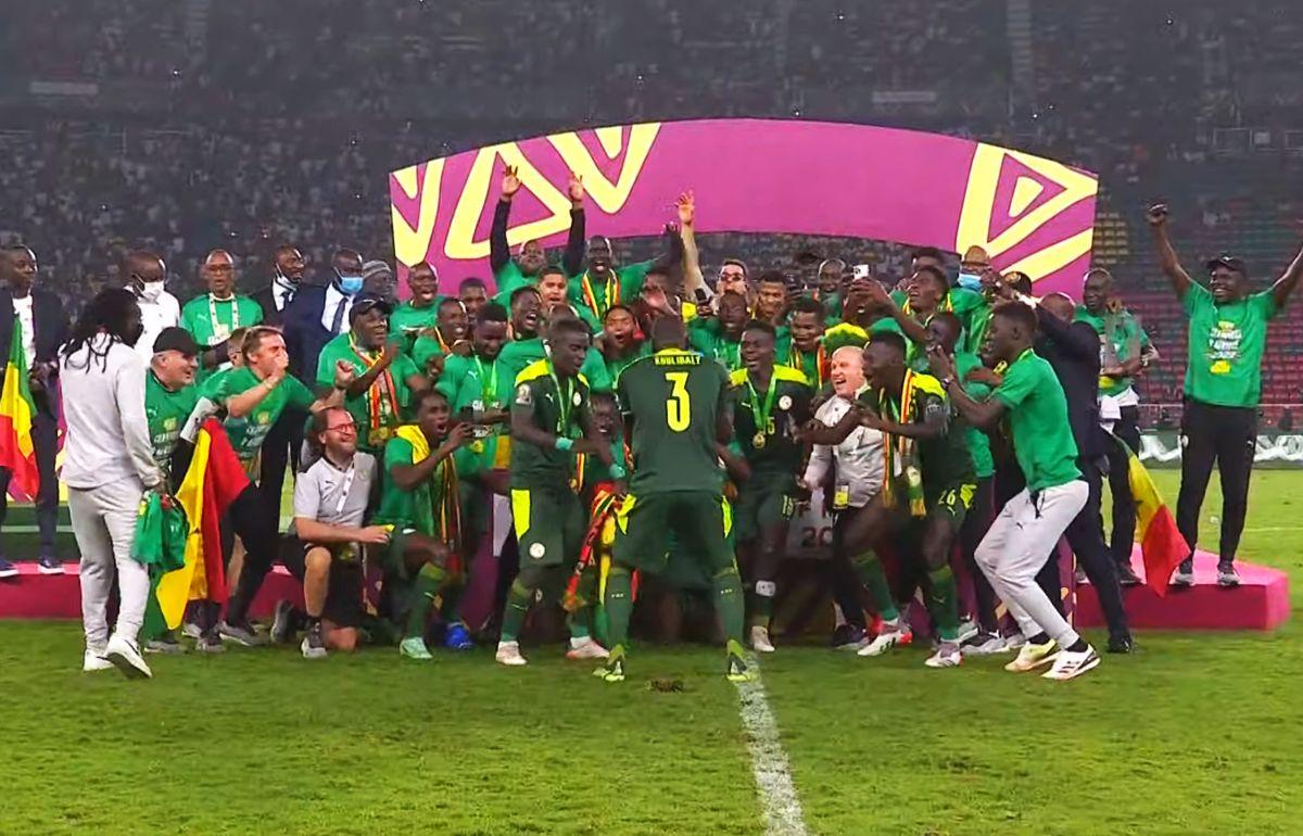 Salah și Mane, moment controversat în finala Cupei Africii