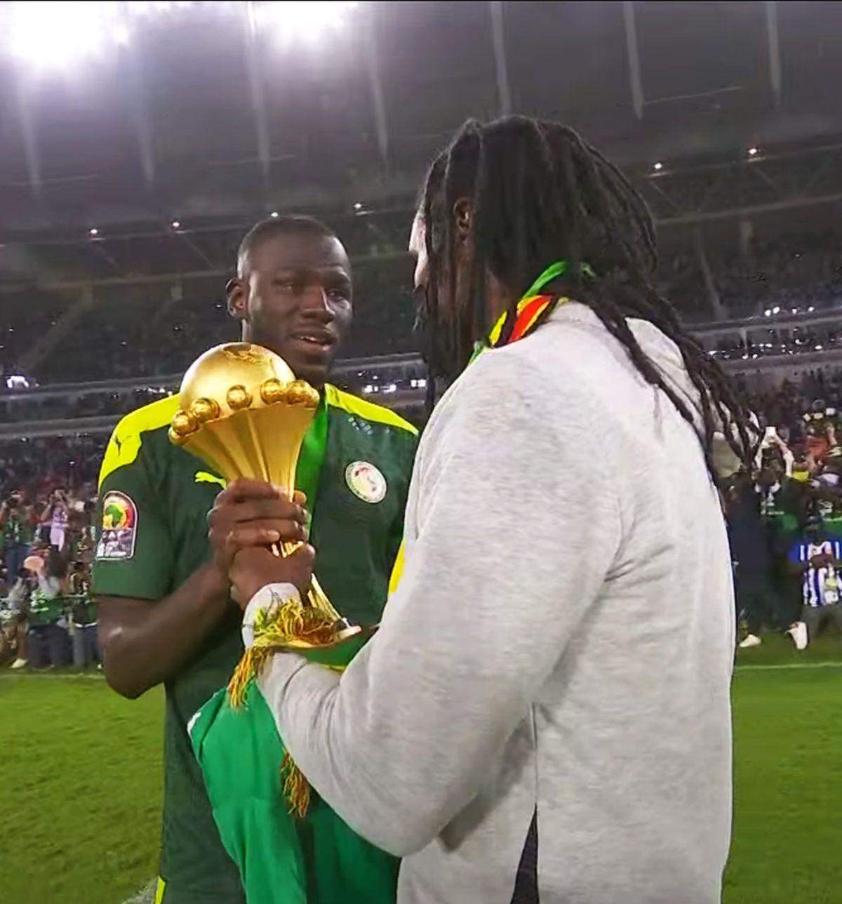 Salah și Mane, moment controversat în finala Cupei Africii