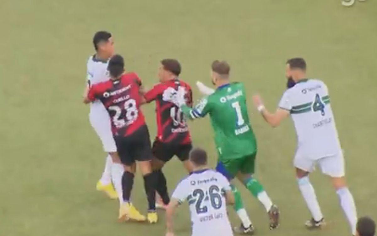 Bătaie în Brazilia, în meciul dintre Club Athletico Paranaense și Coritiba