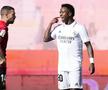 Vinicius Junior, în alb, în meciul cu Mallorca // foto: Imago Images