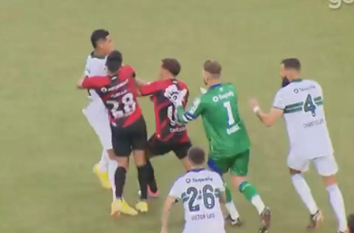 Bătaie în Brazilia, în meciul dintre Club Athletico Paranaense și Coritiba