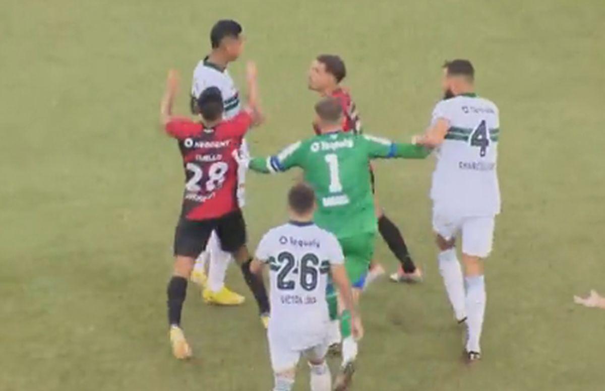Bătaie în Brazilia, în meciul dintre Club Athletico Paranaense și Coritiba