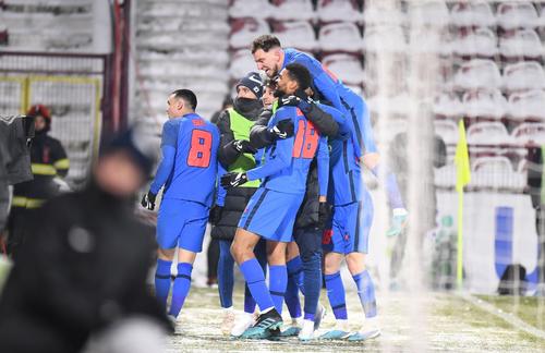 Mihai Stoica (57 de ani), managerul general al celor de la FCSB, îl propune pe „închizătorul” Adrian Șut (23 de ani) la echipa națională.