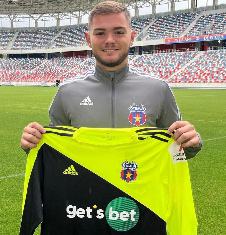 Cristian Blaga Al doilea jucător care pleacă de la CSA Steaua în această iarnă + când e următorul amical