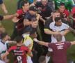 Pumni și picioare în derby! Scene uluitoare: după 14 minute de scandal, arbitrul a fluierat finalul mai devreme