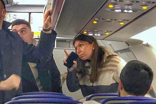 Simona Halep a plecat azi spre Elveția, unde va fi audiată la TAS. Captură/Foto: Euronews România