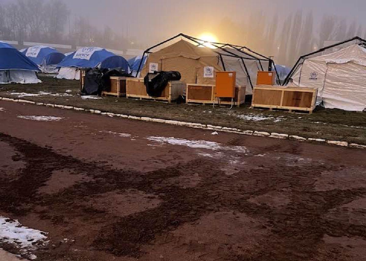 Stadionul istoric al României, transformat în tabără de refugiați, la cererea ONU! Antrenorii acuză că ISU și-a bătut joc de pista de atletism: „Dacă-i lăsam, o distrugeau complet”