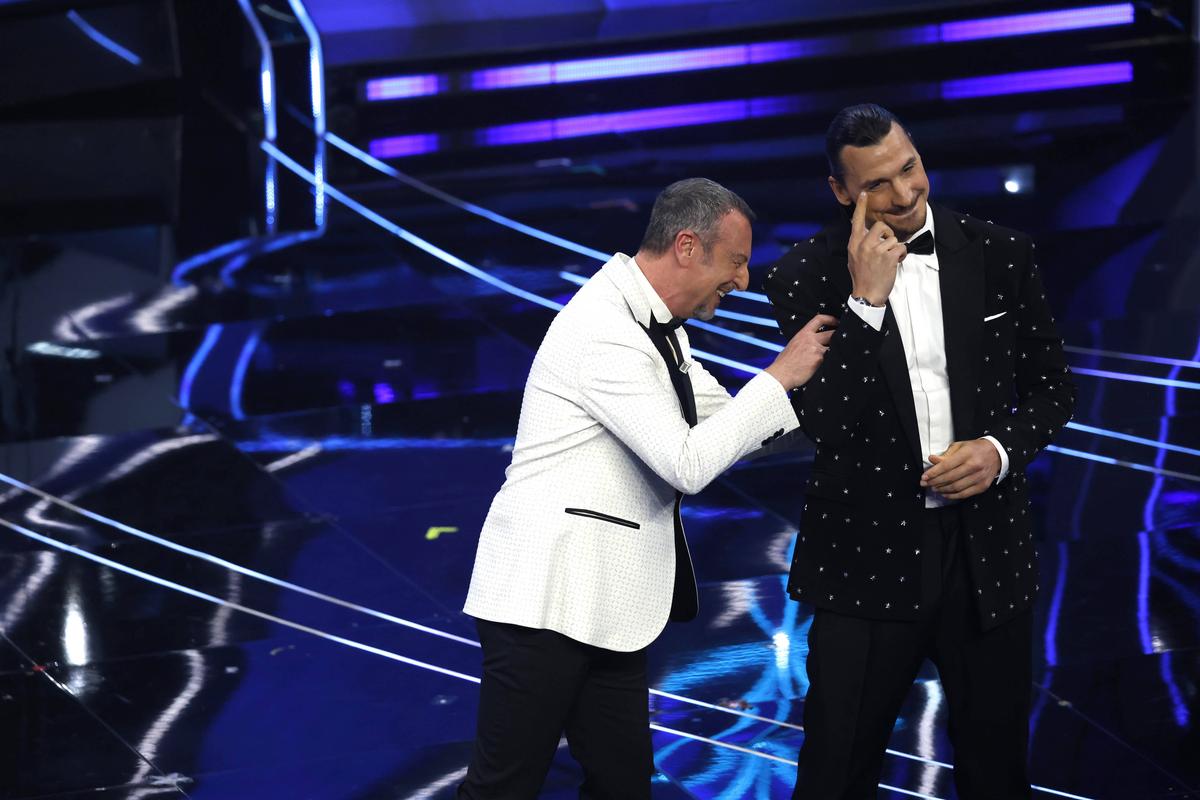 Zlatan Ibrahimovic, show la Festivalul de la Sanremo: „Ce mai cauți aici, câți ani ai?”