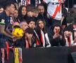 Incident obscen nemaivăzut, la Madrid. Fotbalistul lui FC Sevilla, agresat sexual de un spectator în timpul meciului!