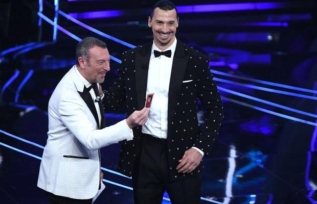 Zlatan Ibrahimovic, show la Festivalul de la Sanremo: „Ce mai cauți aici, câți ani ai?”