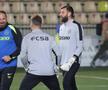 Jucătorii la încălzire, înainte de Petrolul - FCSB/ Foto: Ionuț Iordache GSP.