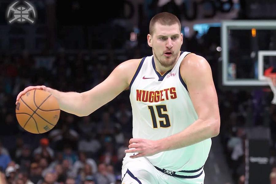 Nikola Jokic (29 de ani) continuă să scrie istorie în NBA. Foto: Instagram L-a fascinat atât de mult încât a comandat-o imediat! Starul din NBA a făcut o achiziție de 1.000.000 de dolari