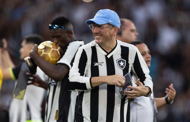 Scandal în Franța » Patronul lui Botafogo este acuzat că a deturnat bani pentru a salva clubul din Ligue 1 de la faliment!