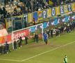 Sute de copii, pe teren la pauza meciului Petrolul - FCSB / Foto: Andrei Furnigă GSP
